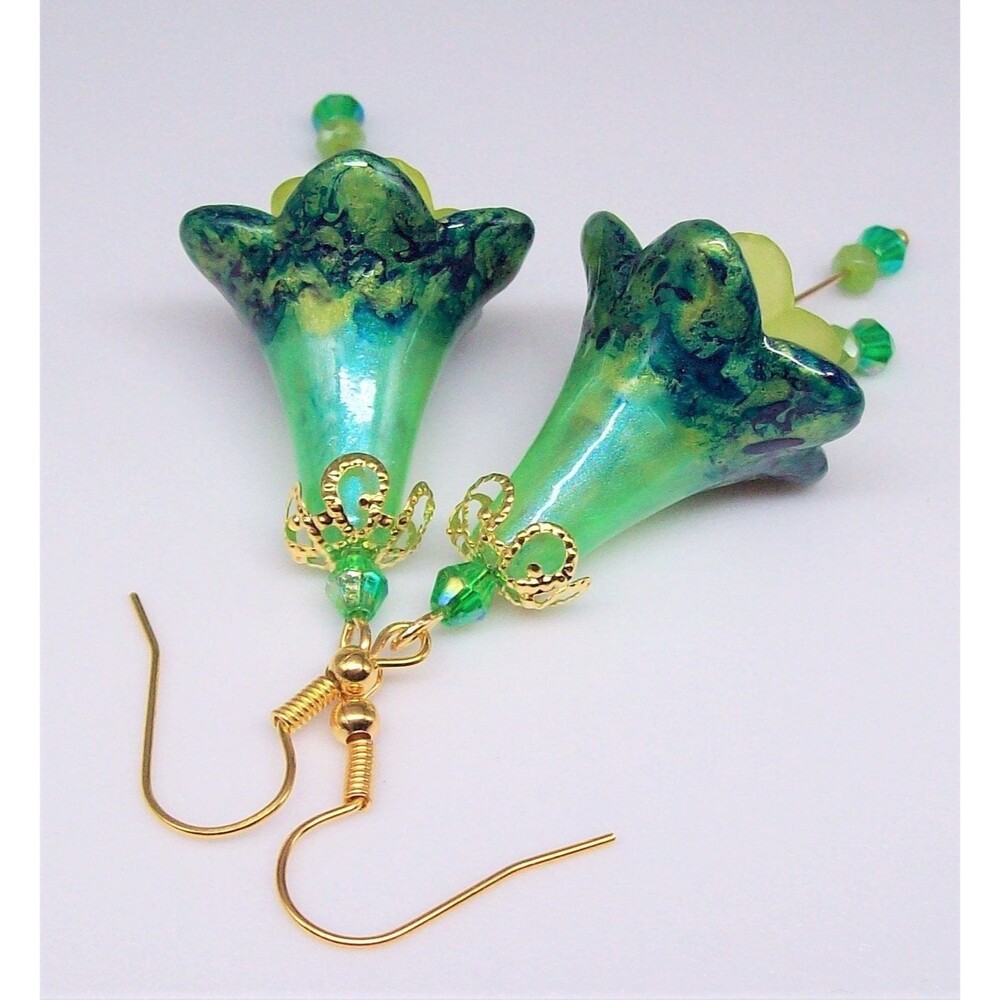 Green Boho flower earrings dangle, Hand painted, Unique gift for her, gift for b